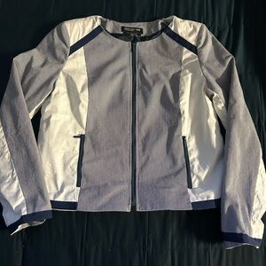 Jones New York Blue and White Stretch Zip Up Jacket Size 10 ( Medium)